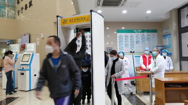 防疫安檢測(cè)溫門(mén)