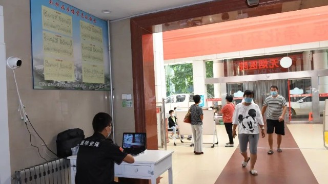 人體測溫雙目半球高效、便捷、安全推動醫(yī)院新冠肺炎疫情防控工作