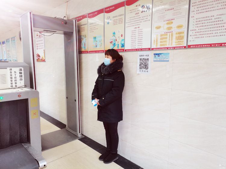 測(cè)溫安檢門