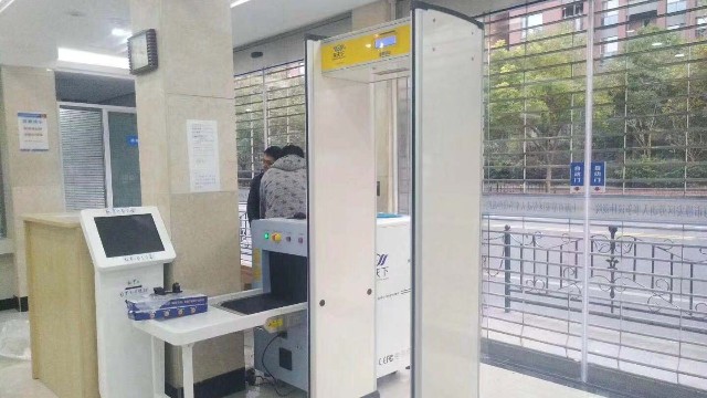 紅外線人體體溫安檢門(mén)