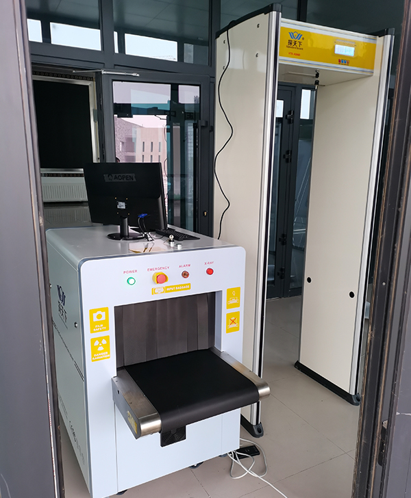 金屬探測安檢門